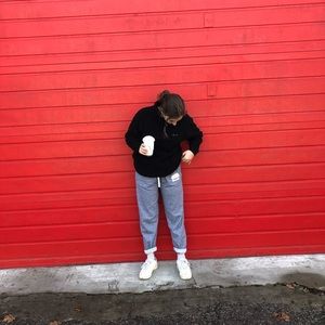 Meet your Posher, Lee